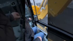 Инструкция по управлению колесным экскаватором-погру