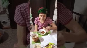 Завтрак.Рагу из баклажан.з.плата рабочих.почему  живу ?