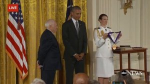 Мел Брукс попытался снять штаны с обамы