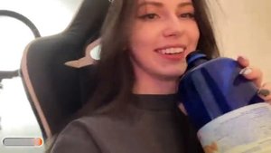 Фруктозка предложила c3kc прямо на стриме