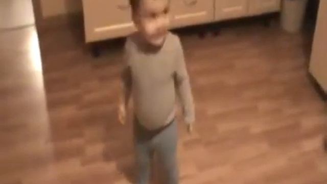 Ребенок танцует хип хоп смотреть онлайн