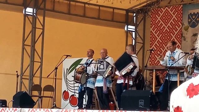 Мы на Вишнёвом фестивале в Глубоком смотреть онлайн