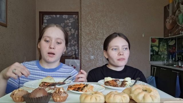 МУКБАНГ| Отварной картофель с курицей, Курники, Вкусны смотреть онлайн