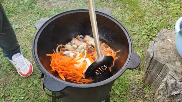 ЖАРКОЕ из РЕБРЫШЕК с ОВОЩАМИ в КАЗАНЕ на КОСТРЕ  #ребра
