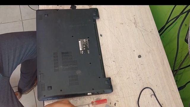 Самостоятельная замена батарейки CMOS ноутбука смотреть онлайн