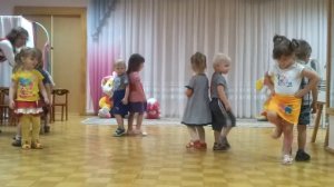 Мальчики танцуют с девочками Детский сад ПРИКОЛЫ С ДЕТЬМИ