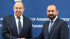 Укрепление сотрудничества: главы МИД России и Армении провели переговоры в Ереване