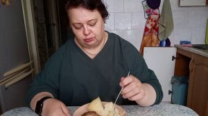 В одиночку тяжелее тонуть 😳 но легче выныривать 🏊