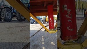 Экспресс обзор на тракторный прицеп 2птс6 с загрузчико
