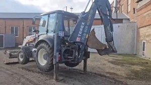 Продам Экскаватор-погрузчик Terex 825