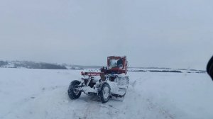 Чистим снег на ДТ-75 и самодельный грейдер часть 2