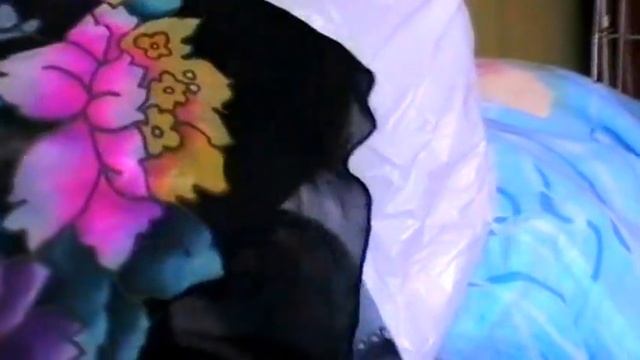 Прикол: попугай в платке смотреть онлайн