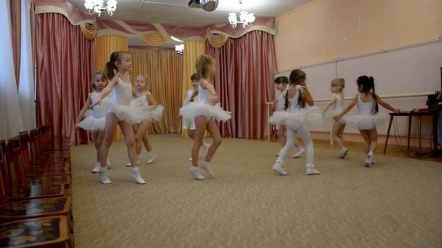 ГБОУ Школа №1797 «Богородская» ДО 4/3 «Росток» - "Танец снежинок" смотреть онлайн