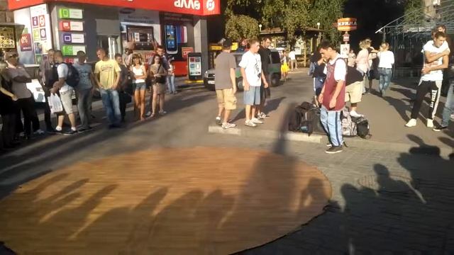 Брейкданс на Крещатике 02.09.2012 смотреть онлайн