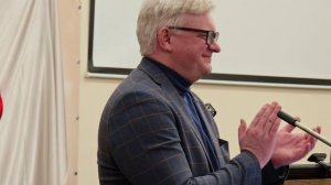 Песня Звездочета. Музыка Бориса Тихомирова, слова Б.Тихомирова и Ильи Вольнова. Исполняет И.Вольнов