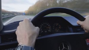 POV Мерседес W124 максимальная скорость, разгон на автоба