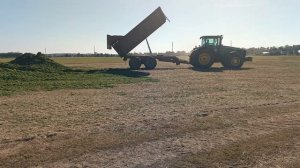 трамбовка силоса фронтальная погрузчик джесбе и люки?