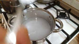 Соленые абрикосовые косточки