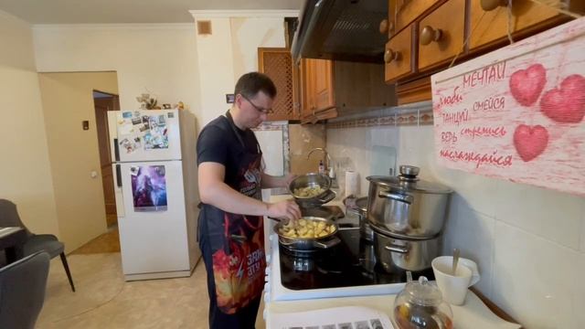 Идеальный гуляш из говядины с картофелем смотреть онлайн