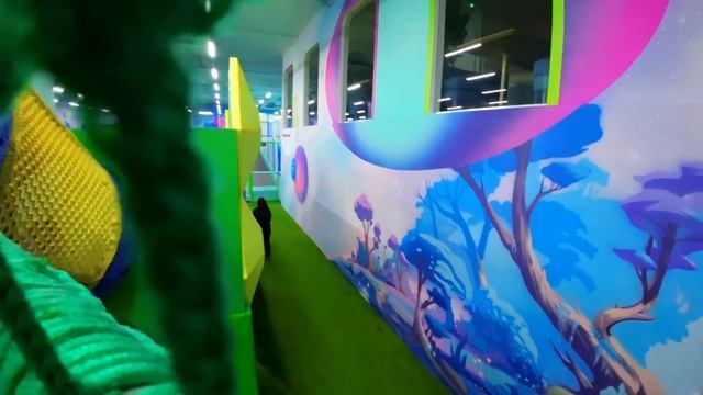 Among Us в Реальной Жизни ! смотреть онлайн