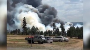 Мощный лесной пожар в Забайкалье подобрался почти вплотную к населенному пункту
