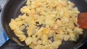 Звук жарки картошки на сковороде