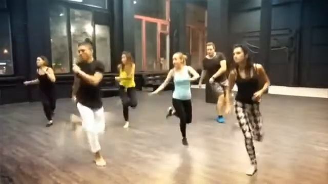 Афрохаус с Рафом смотреть онлайн