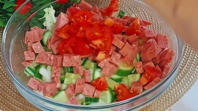 Обалденно Вкусный САЛАТ из самых Простых продуктов! Э? смотреть онлайн