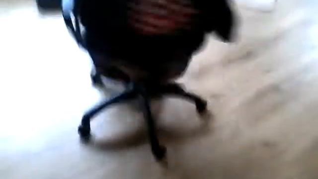 Прикол ребёнок и стул смотреть онлайн