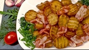 Весенний деликатес - молодая картошка с беконом! Жирно! Вредно! Но так вкусно, что плюю на все диеты