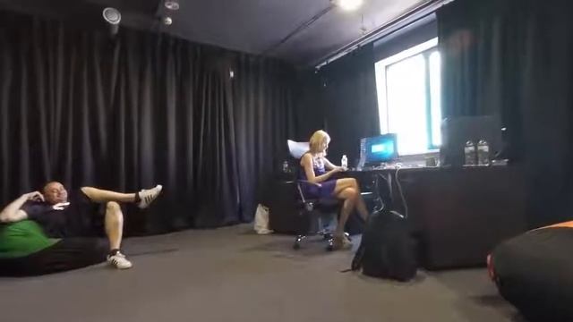 ХВОСТ подшутил над красивыми девушками смотреть онлайн