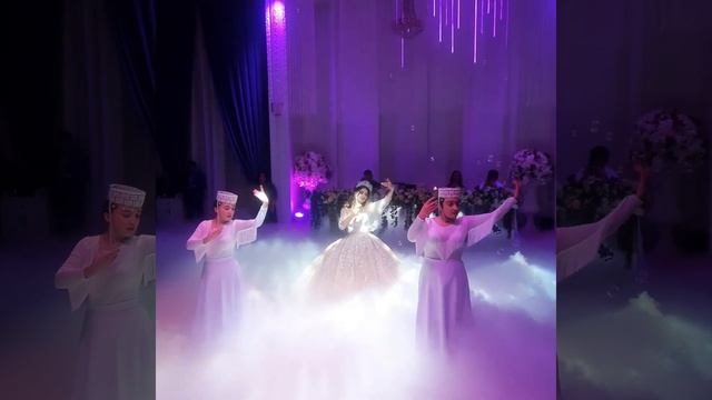 11 февраля 2023 г.Hrazdani VARDER parayin studia.gerecik harsi par.(Gayane)❤️ смотреть онлайн