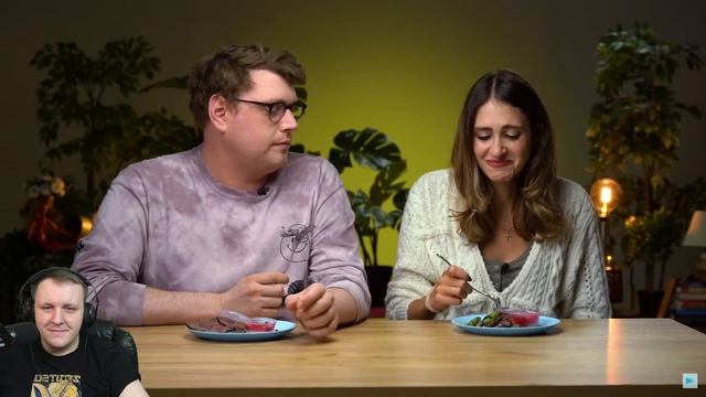 Иностранцы пробуют еду регионов России: кутья, килька смотреть онлайн