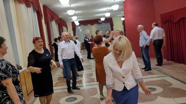 Вишня алая... 09.03.25... смотреть онлайн