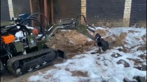 Усовершенствованная модель мини экскаватора А23М 01-10 (?