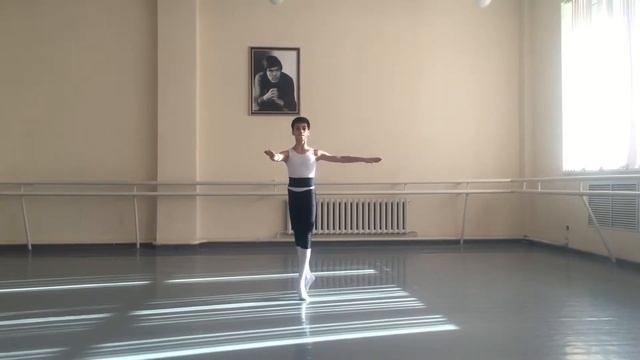 Пируэт )) Амир Додарходжаев 4кл смотреть онлайн