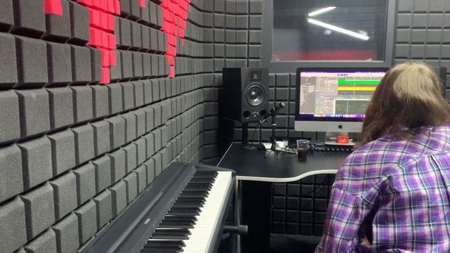 Работа в студии, прикольные моменты смотреть онлайн