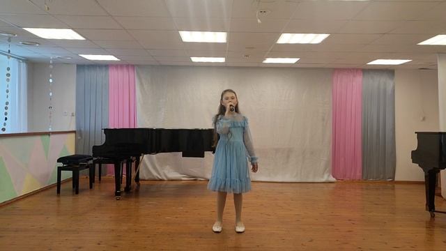 689 Цыкунова Ксения 8 лет Идет солдат по городу смотреть онлайн