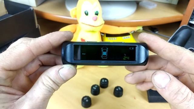 TPMS с aliexpress или подробный обзор прибора для мониторинга давления в шинах автомобиля .