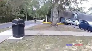 Мужчина из Флориды разбил машину и пытаясь скрыться с винтовкой