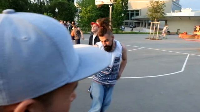 Джем у Дворца Молодежи 2 смотреть онлайн