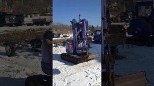 Миниэкскаватор Komatsu PC28UU-2 со встроенным в стрелу гидро?