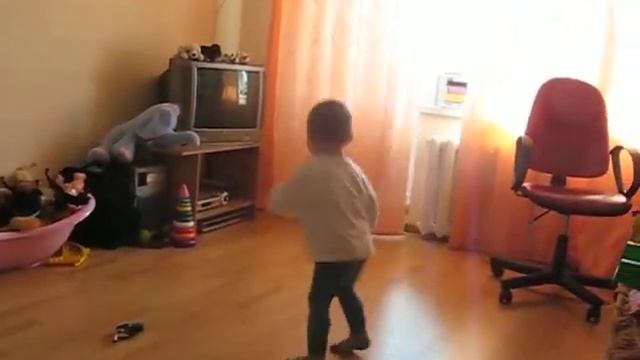 Реп в исполнении малыша смотреть онлайн