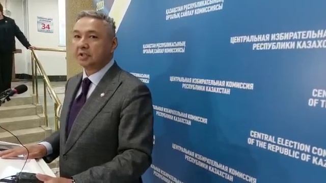 Азат Перуашев заявил, что плакал не из-за ухода Назарбаева
