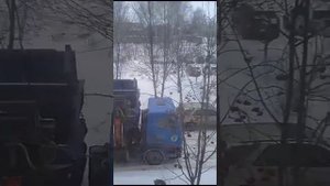 Мусоровоз мАз САХ ДЕЛАЕМ ГОРОД ЧИЩЕ с боковой загрузк?