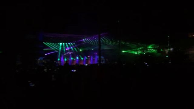 Лазерное шоу и танец фонтанов | Ноябрьск смотреть онлайн