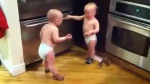 Прикол детей-близнецов