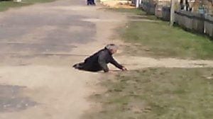 Прикол.Бегущий человек.