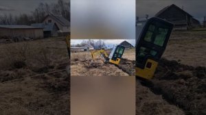 Неудачная попытка переезда канавы...Rippa R-319.