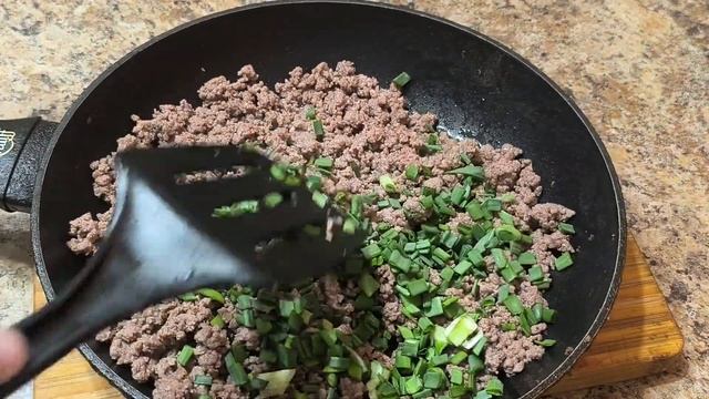 Зразы картофельные с говяжьим фаршем и зеленым луком ?